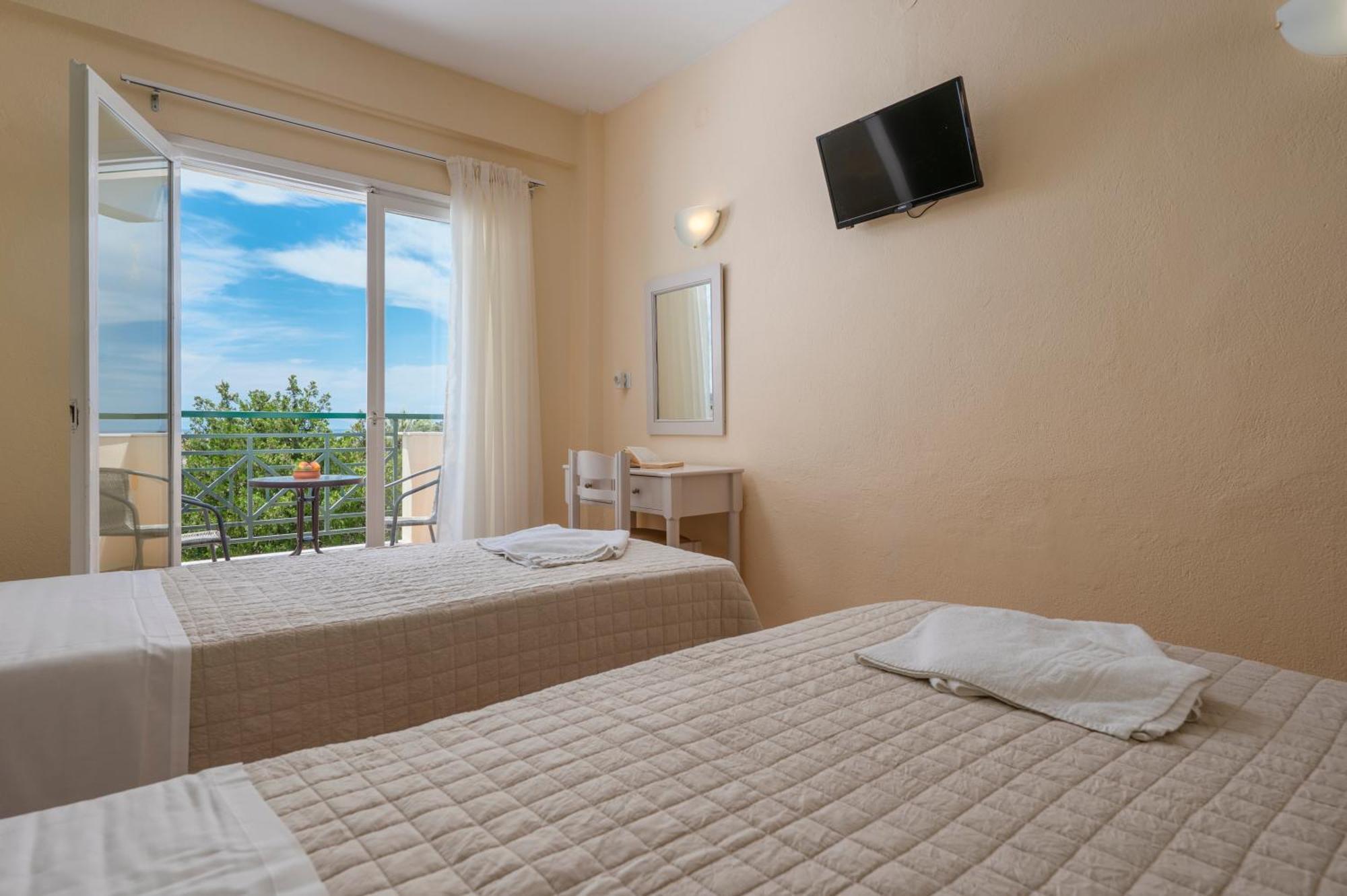 Julia Hotel ฟูร์กา ภายนอก รูปภาพ